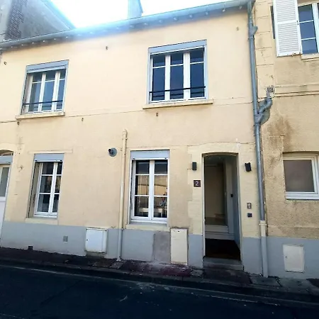 Apartament Herouvillers - Bright Duplex In Hypercentre & A Stone's Throw Away *