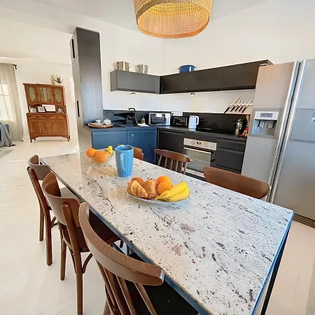 Herouvillers - Bright Duplex In Hypercentre & A Stone's Throw Away