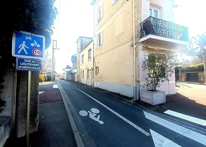 Herouvillers - Bright Duplex In Hypercentre & A Stone's Throw Away Apartament Villers-sur-Mer