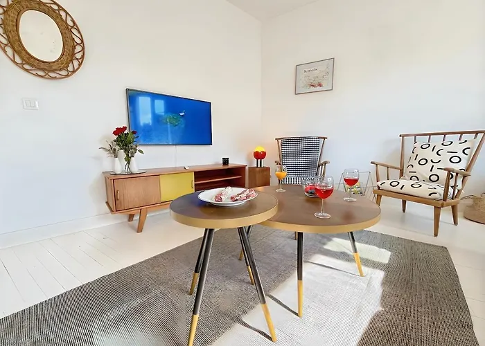 Apartament Herouvillers - Bright Duplex In Hypercentre & A Stone's Throw Away *