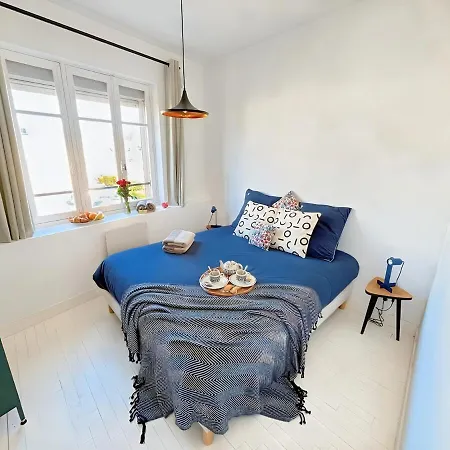 아파트 Herouvillers - Bright Duplex In Hypercentre & A Stone's Throw Away 빌레쉬르메르